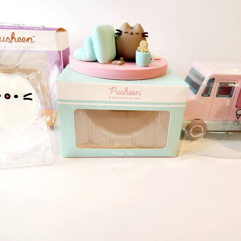 Pusheen Box Exclusive - Set of 3 Pusheen Vinyl Toys
